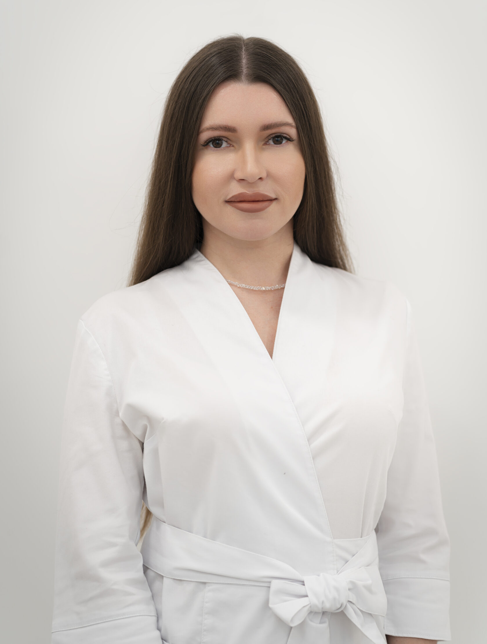 Виктория Зиборова, косметолог клиники Алимбековой